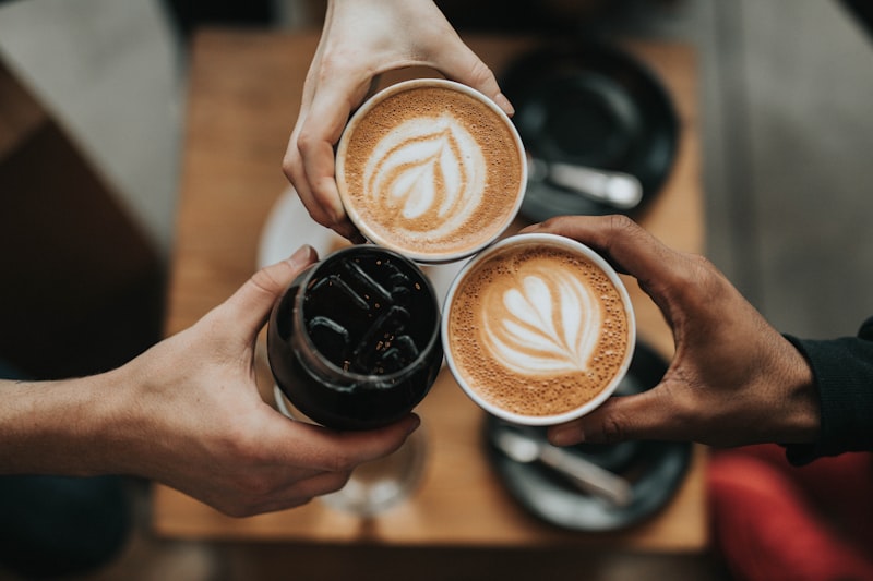 Café using branded coffee cups